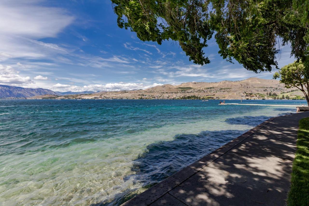 Chelan Resort Suites: Water Sunset Exteriér fotografie